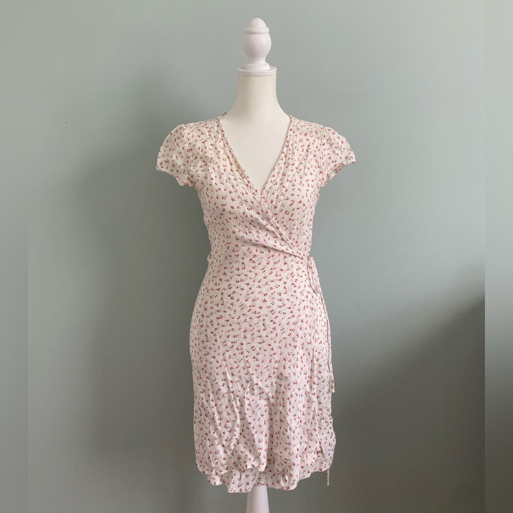 Brandy Melville White and Pink Floral Midi Dress